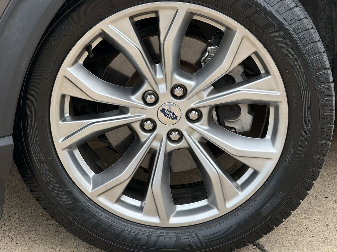 Used 2020 Ford Explorer Limited image 9