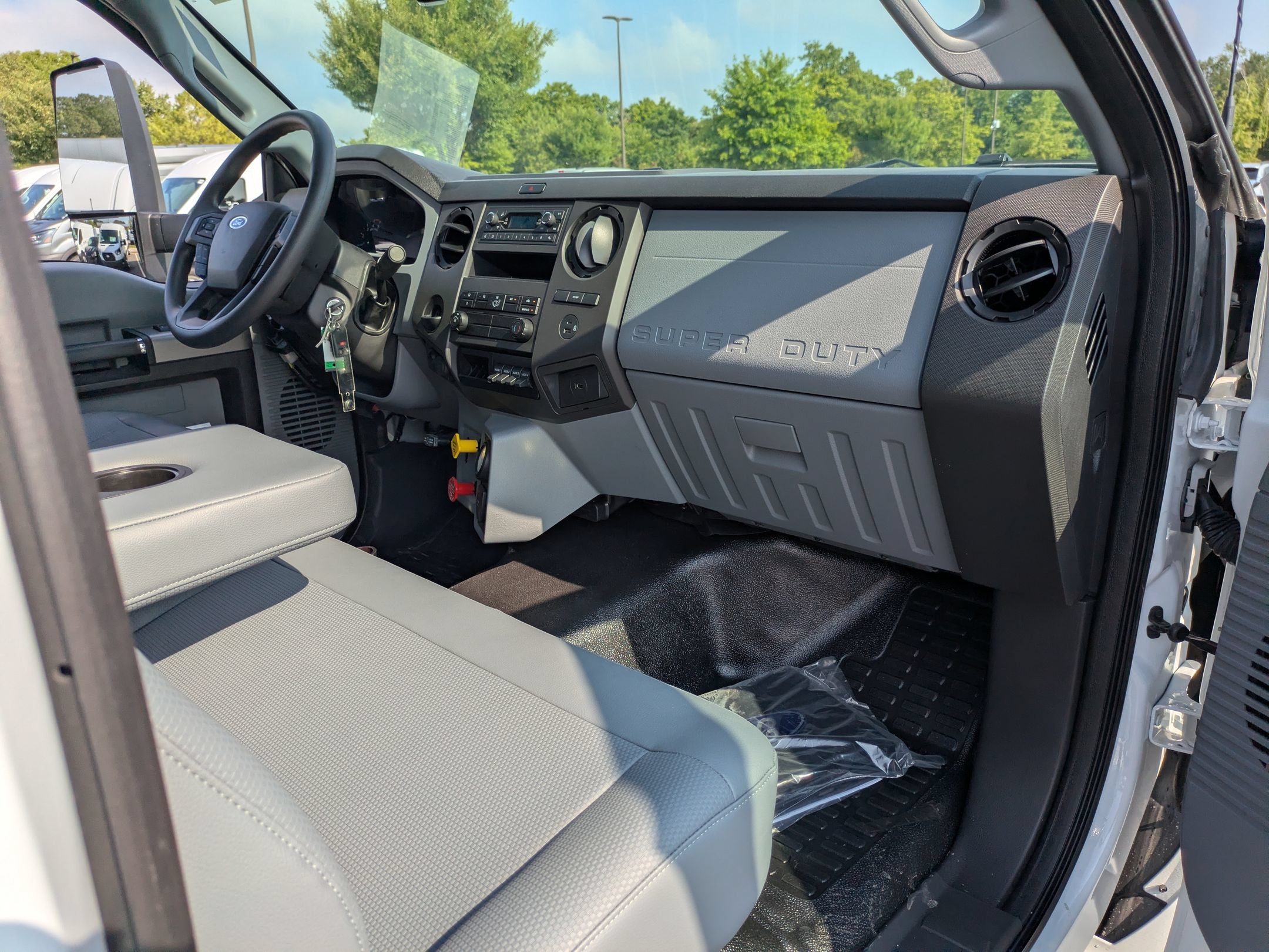 New 2027 Ford F750 2WD Regular Cab Super Duty image 33