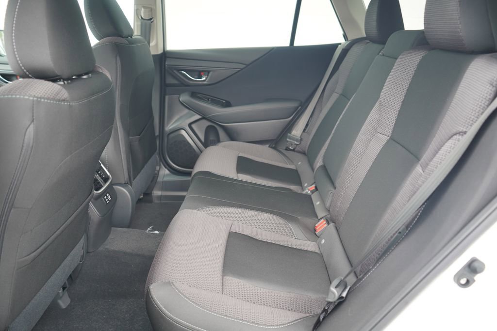 Certified 2025 Subaru Outback Premium image 7