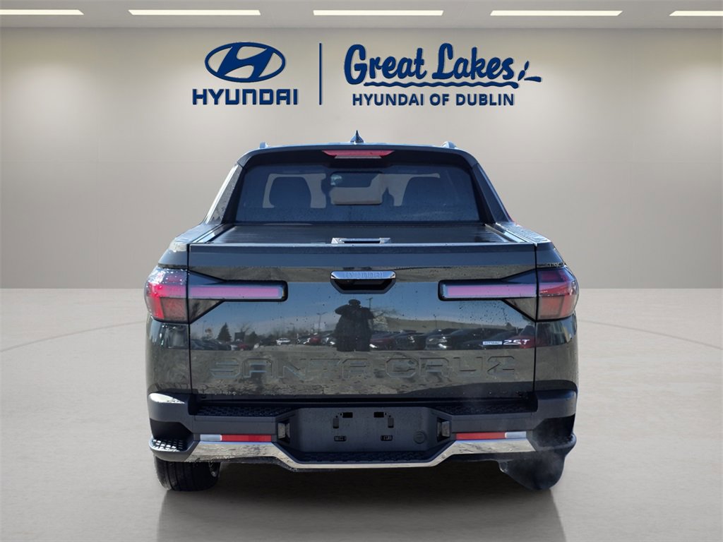 Used 2025 Hyundai Santa Cruz Limited image 4