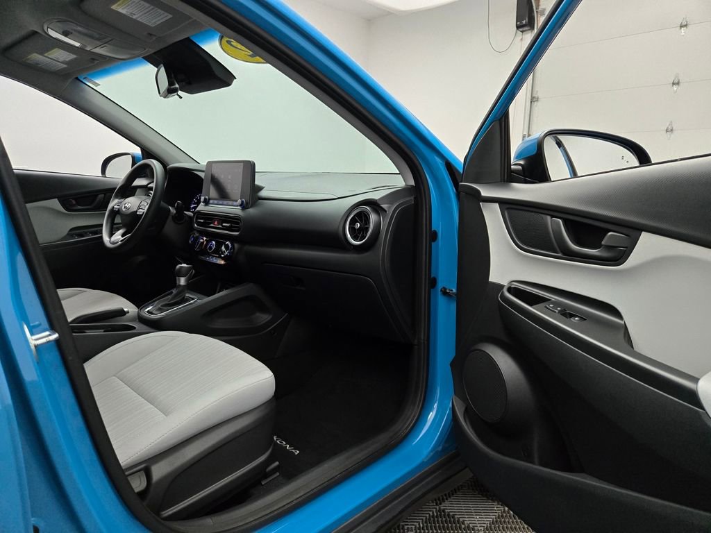 Used 2022 Hyundai Kona SEL image 27