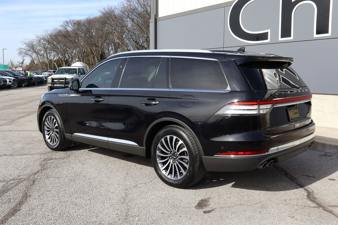Used 2020 Lincoln Aviator Reserve w/ Equipment Group 201A image 6