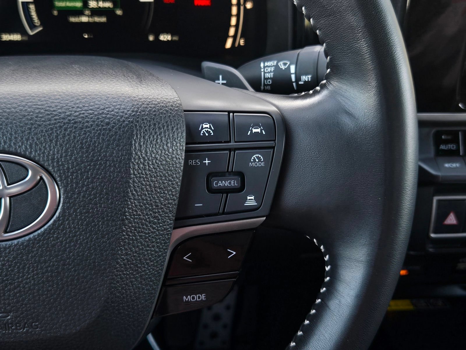 Certified 2025 Toyota Camry SE FWD image 20