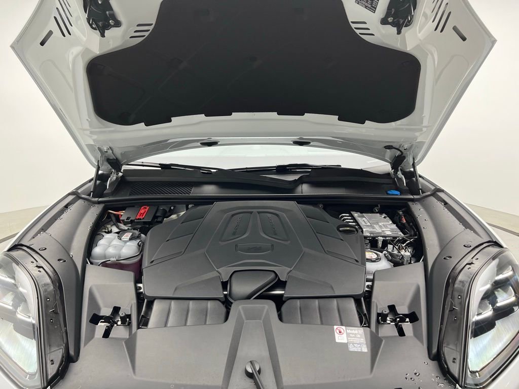 New 2026 Porsche Cayenne S image 26