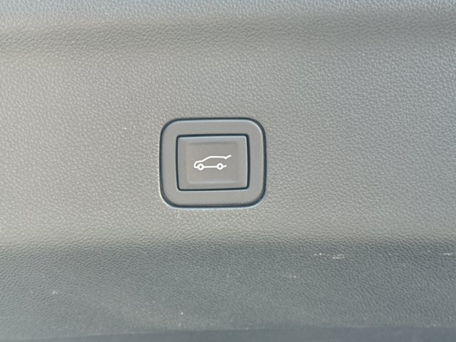 Used 2024 Chevrolet Tahoe LT AWD/4WD image 11