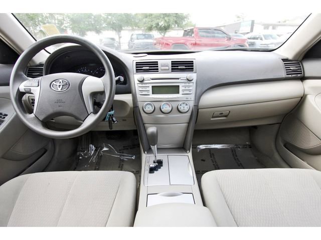 Used 2010 Toyota Camry image 8