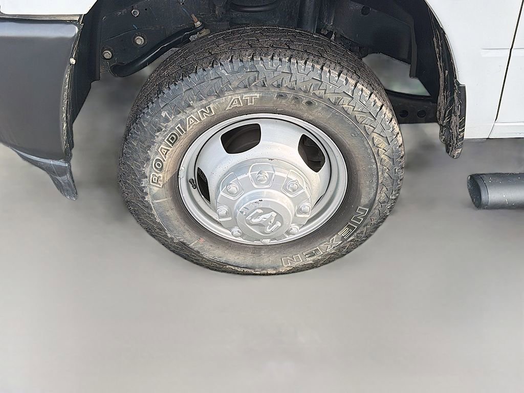 Used 2022 RAM 3500 Tradesman AWD/4WD image 13