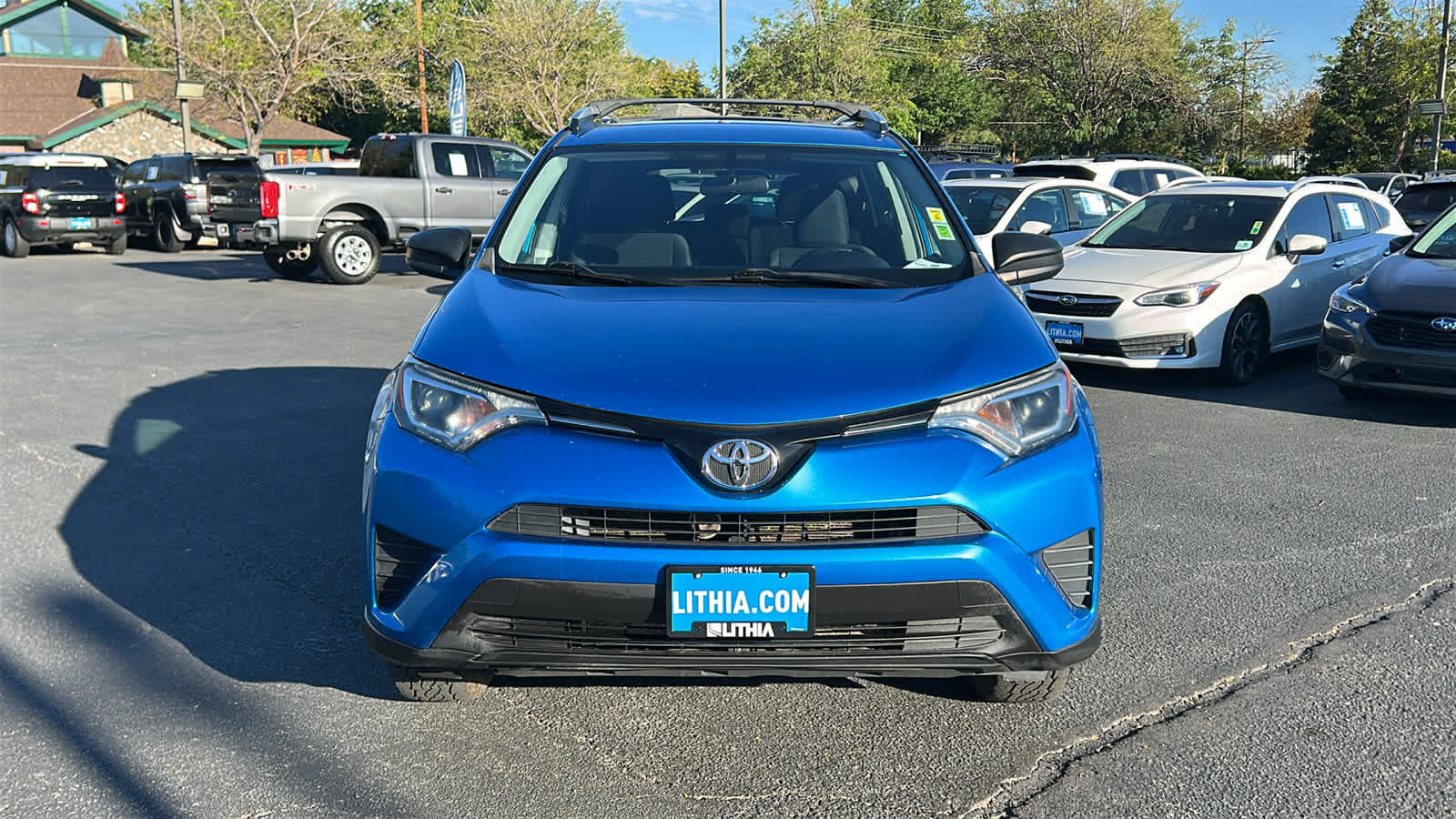 Used 2016 Toyota RAV4 LE AWD/4WD image 2