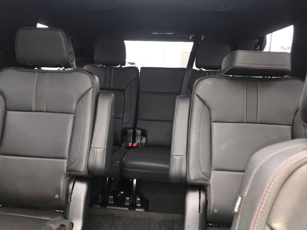 Used 2023 Chevrolet Tahoe RST w/ Luxury Package AWD/4WD image 23
