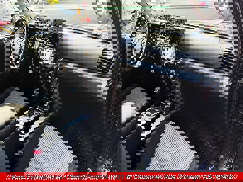 Used 2018 Toyota 4Runner SR5 image 12