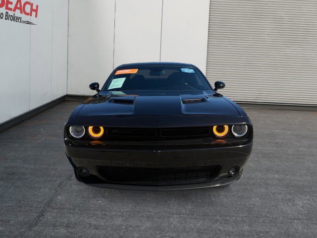 Used 2022 Dodge Challenger SXT w/ Blacktop Package image 7