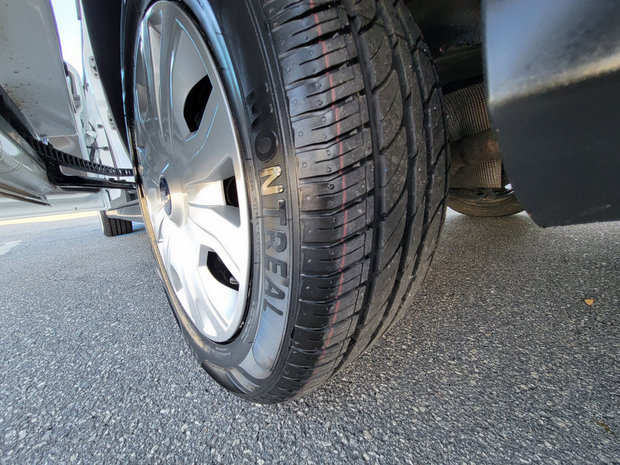 Used 2021 Ford Transit Connect XL image 53