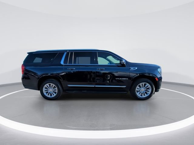 Used 2023 GMC Yukon XL SLT w/ SLT Luxury Package image 9