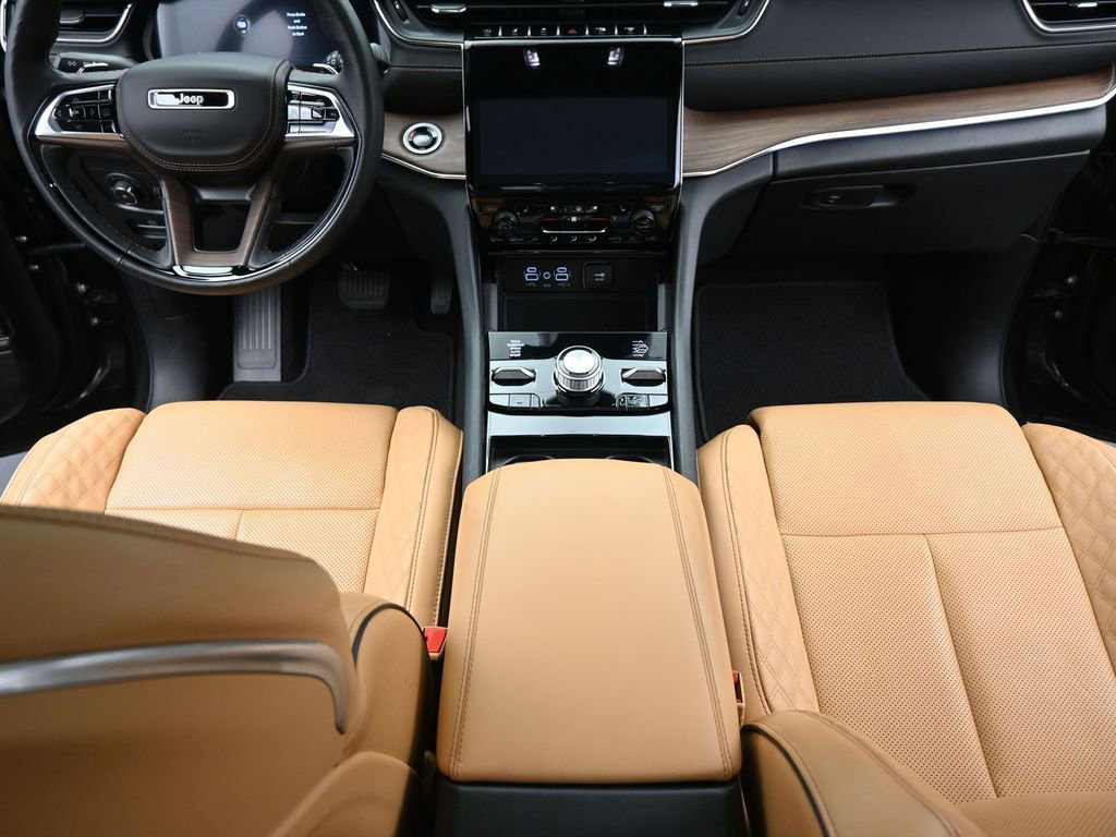 Used 2024 Jeep Grand Cherokee L Summit w/ Advanced Protech Group IV image 25