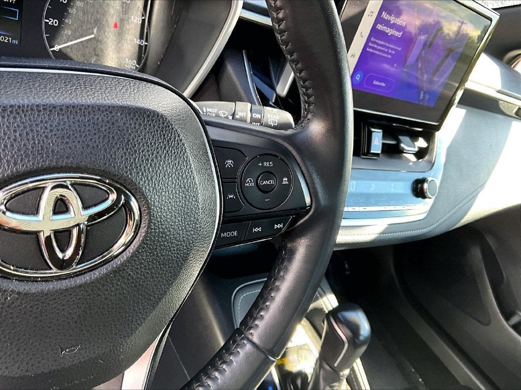 Used 2025 Toyota Corolla SE FWD image 19