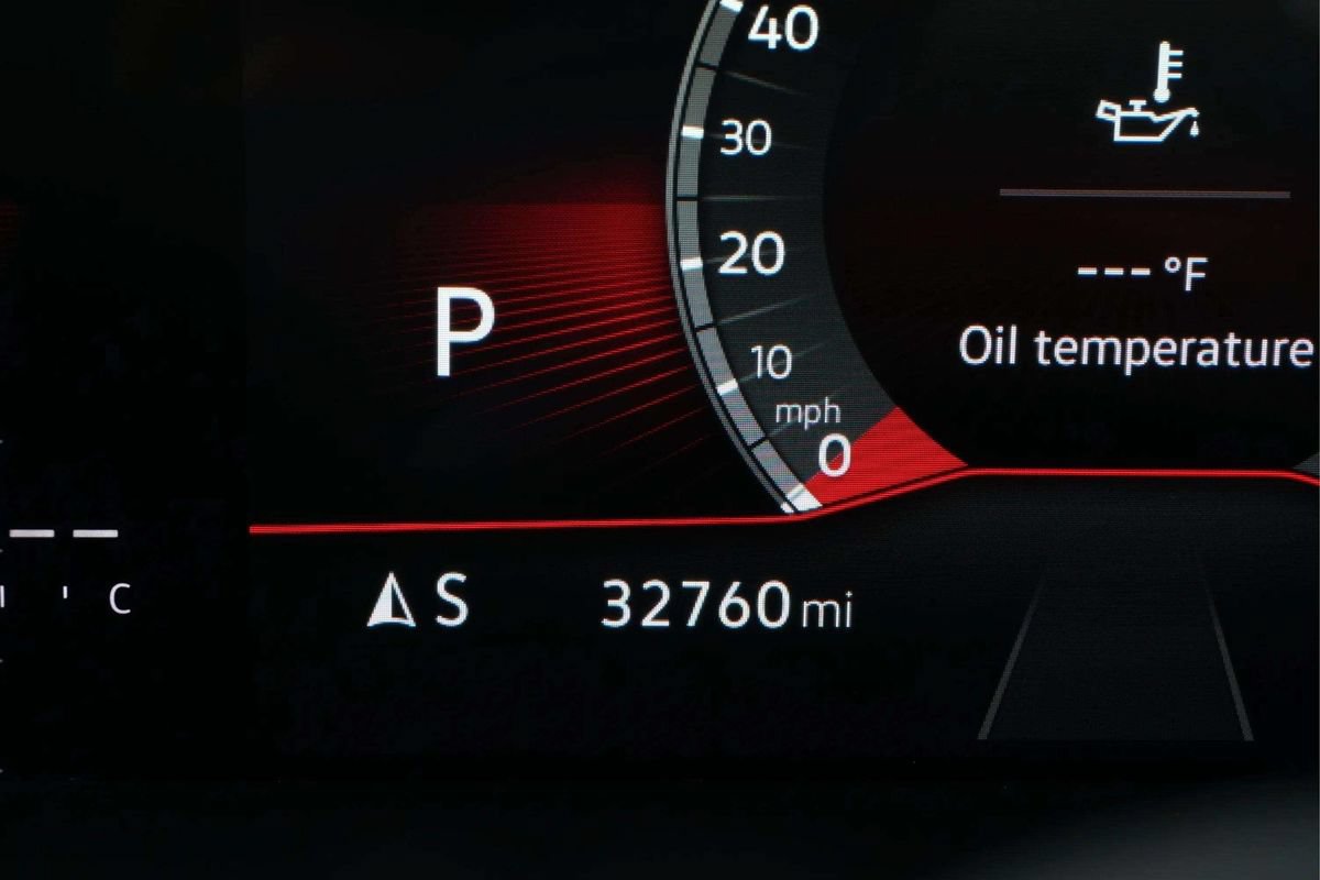 Used 2024 Volkswagen Tiguan SE R-Line AWD/4WD image 29