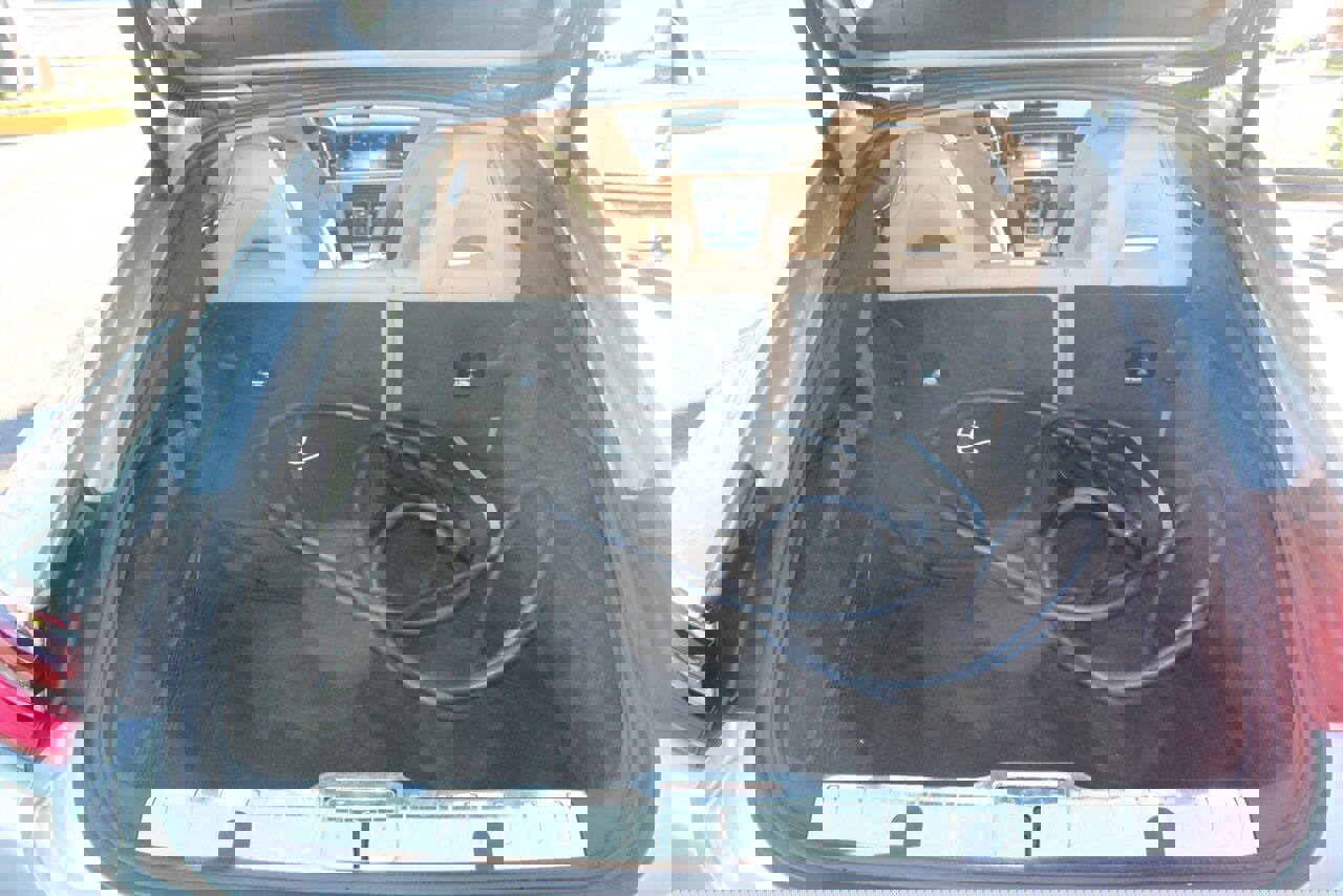 Used 2018 Porsche Panamera 4 image 22