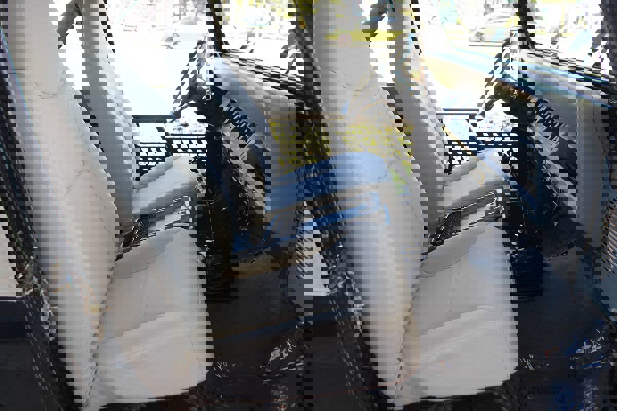 Used 1990 Jeep Wrangler S image 19