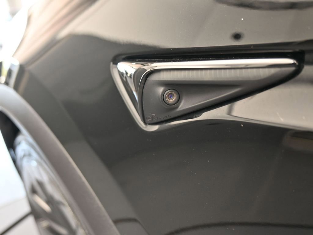 Used 2022 Tesla Model X Plaid AWD/4WD image 32