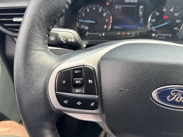 Used 2022 Ford Explorer XLT AWD/4WD image 36