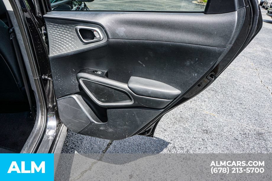 Used 2025 Kia Soul LX w/ LX Technology Package FWD image 50
