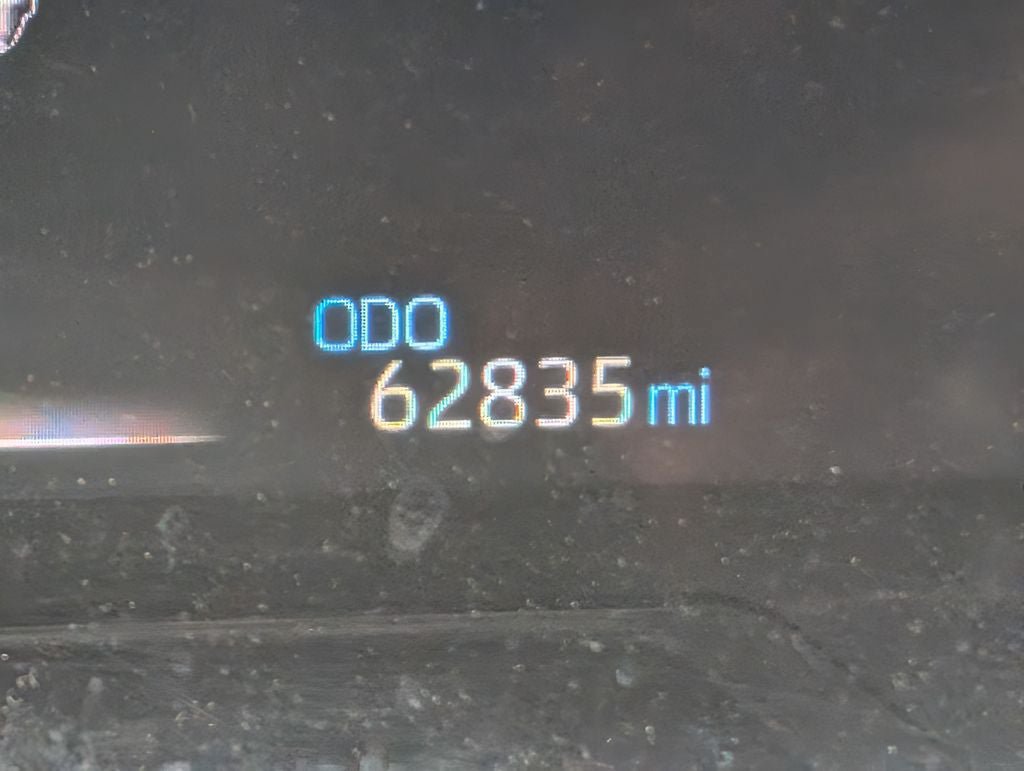 Used 2025 Toyota RAV4 XLE AWD/4WD image 3