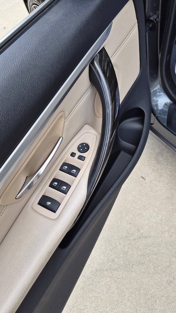 Used 2014 BMW 428i Convertible RWD image 25