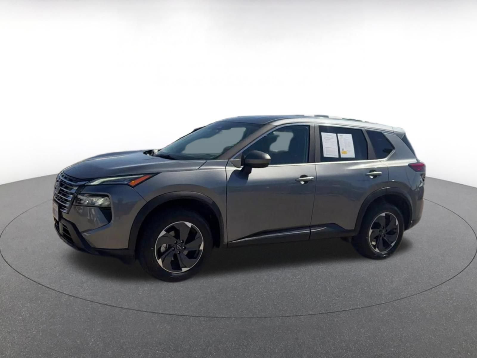 Used 2025 Nissan Rogue SV AWD/4WD image 8