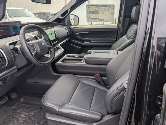New 2025 Ford Expedition Platinum w/ Stealth Performance Package image 14