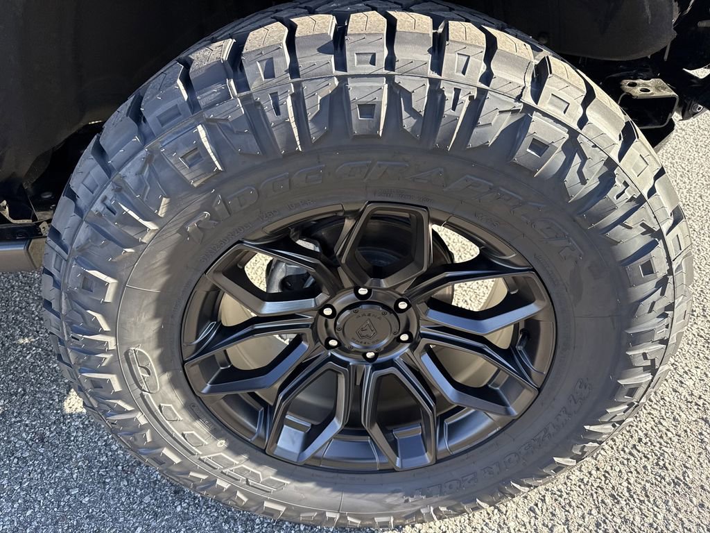 New 2025 Ford Bronco Big Bend w/ Black Diamond Package image 12