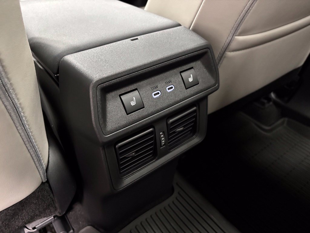Used 2026 Toyota RAV4 Limited AWD/4WD image 43