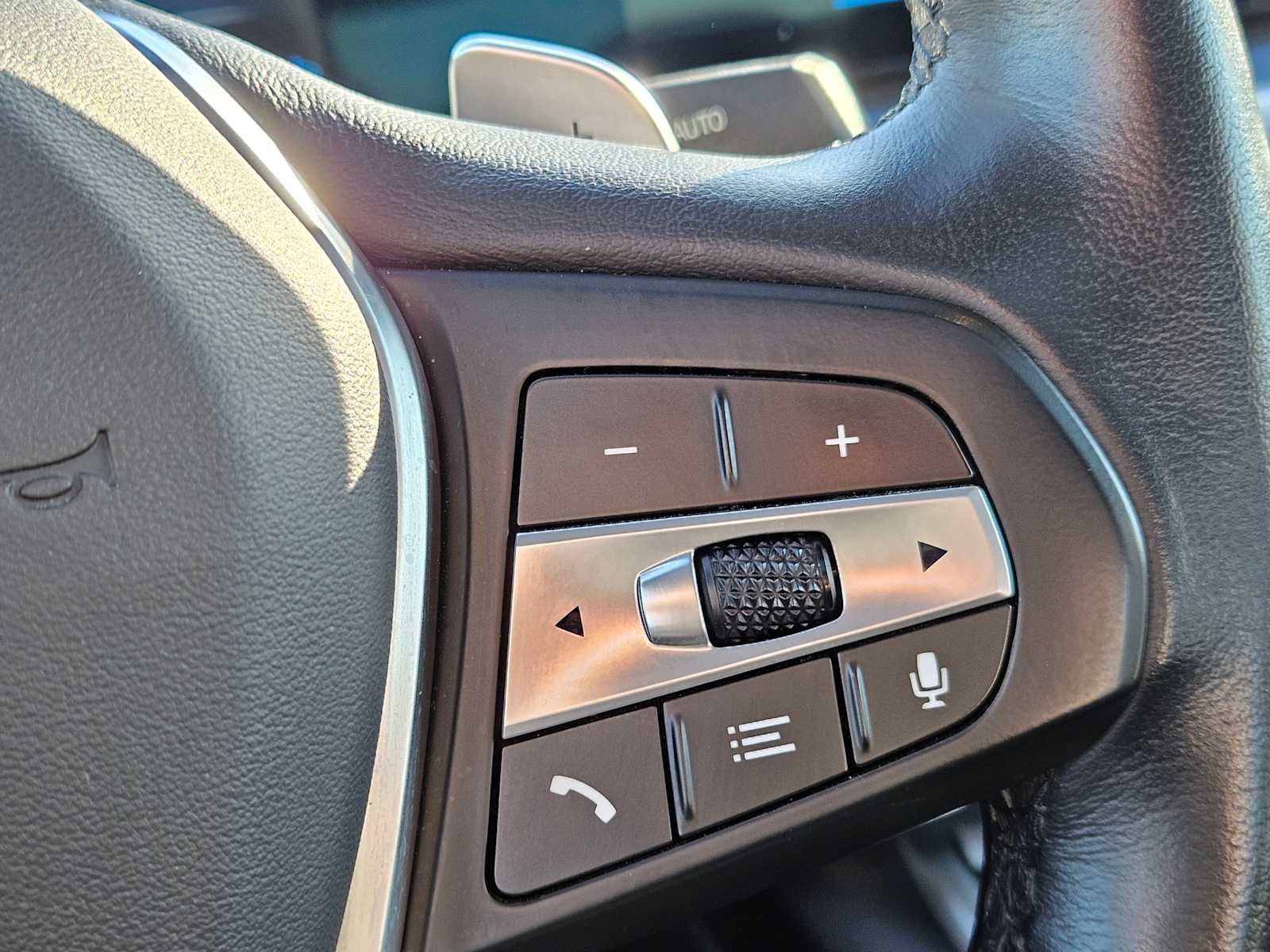 Used 2024 BMW 430i xDrive Coupe w/ Premium Package image 54