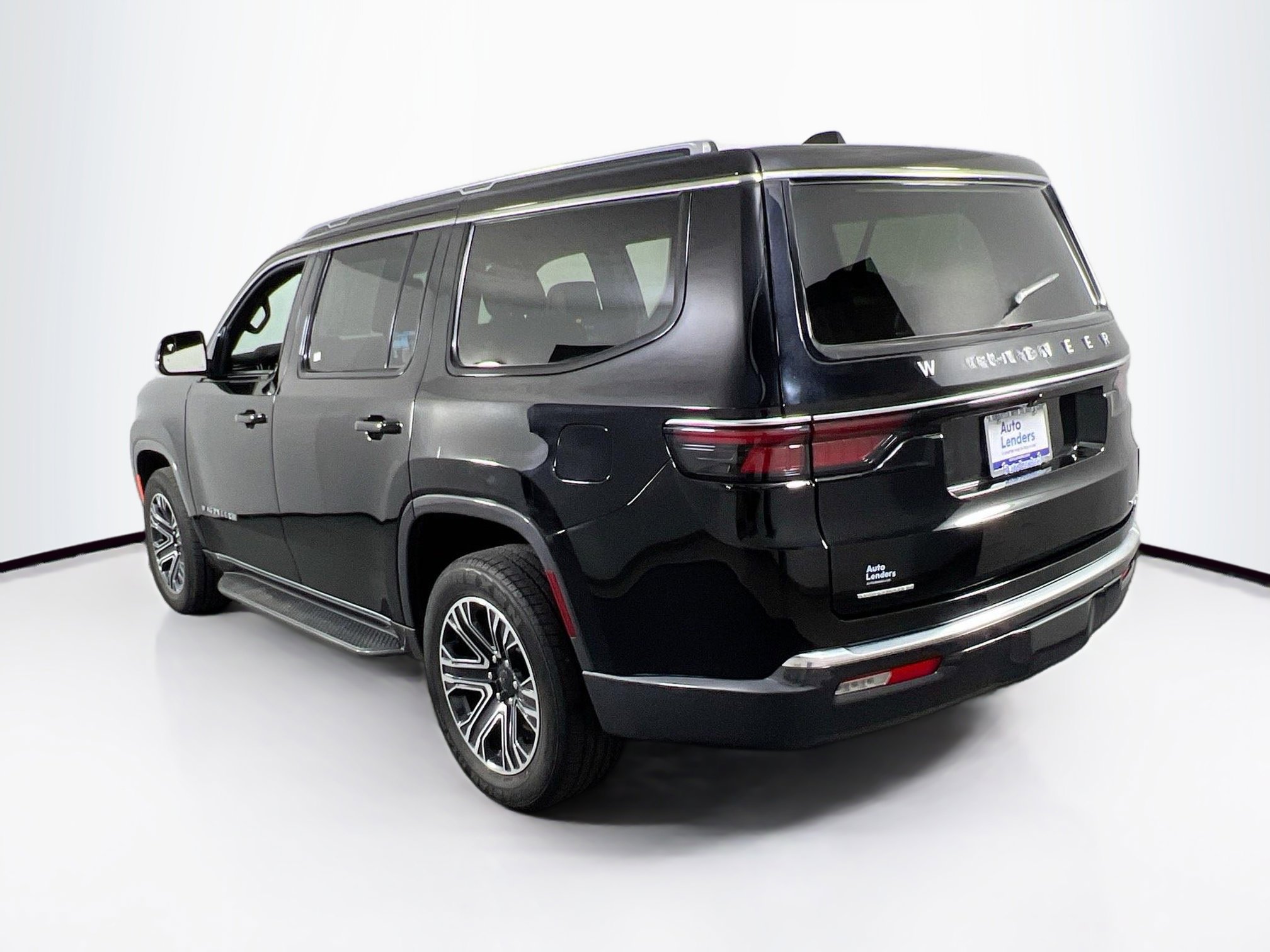 Used 2022 Jeep Wagoneer Series III w/ Rear Seat Video Group 1 image 7