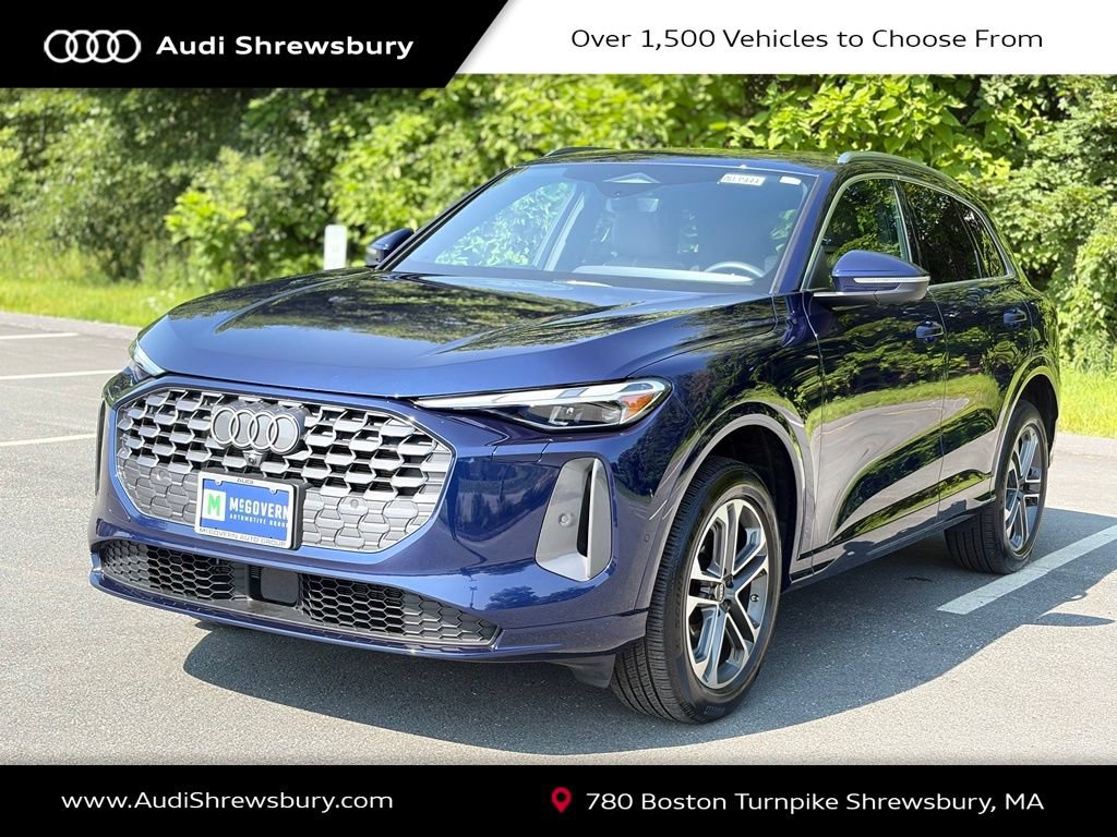 Used 2025 Audi Q5 Premium w/ Convenience Package