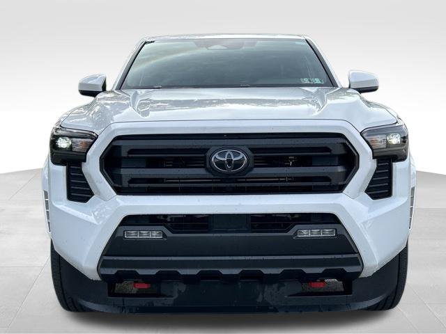 Certified 2026 Toyota Tacoma SR5 AWD/4WD image 8
