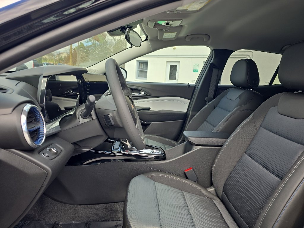 New 2026 Chevrolet Trax LT image 10