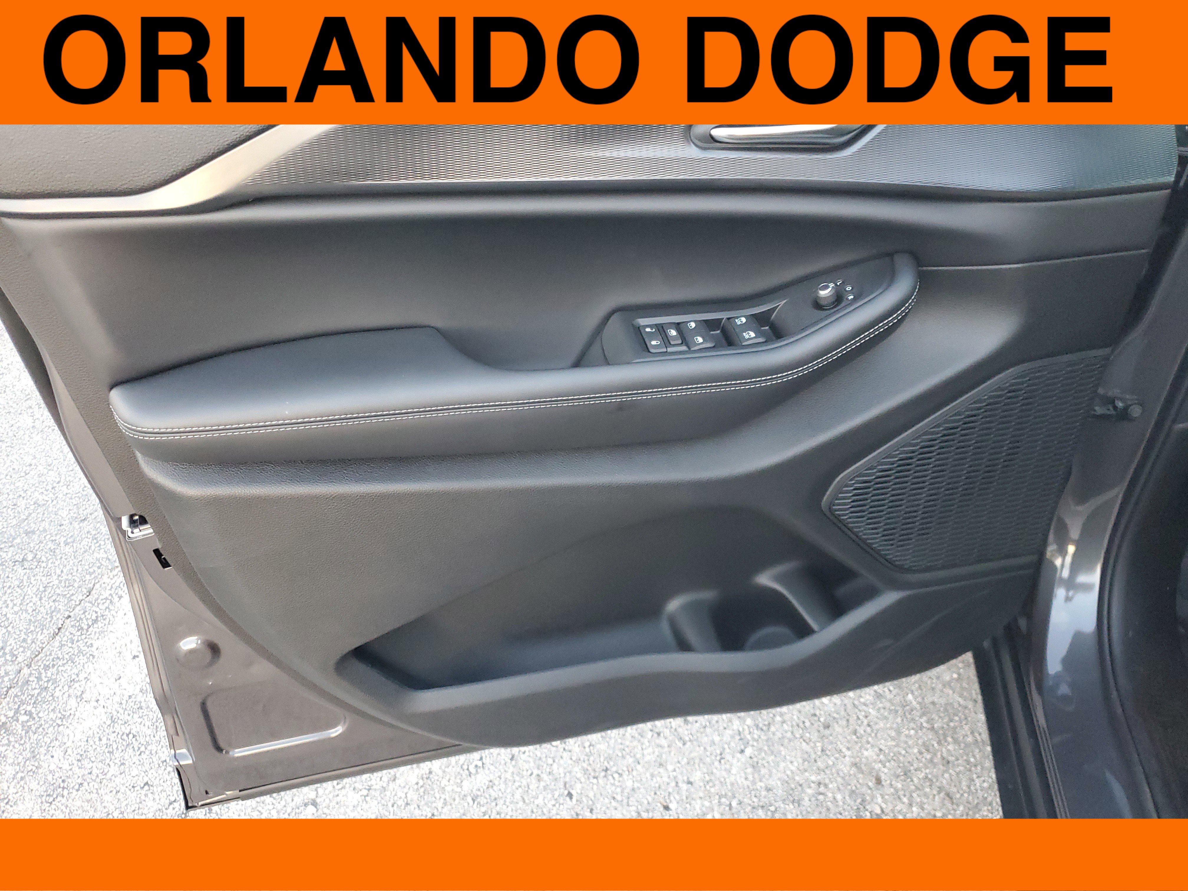 New 2025 Jeep Grand Cherokee Laredo X image 13