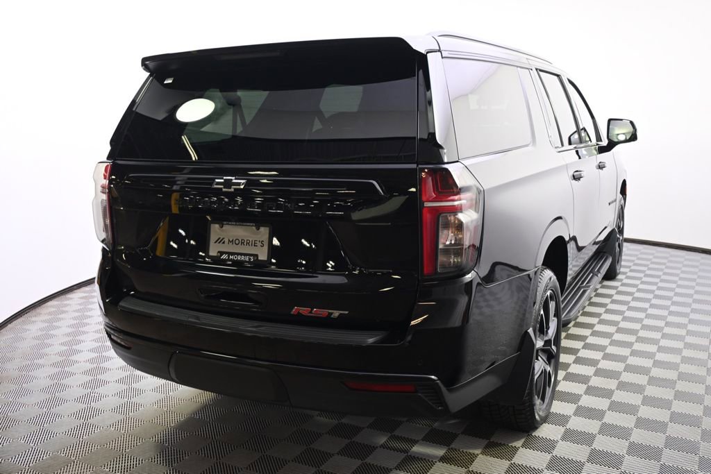 Used 2023 Chevrolet Suburban RST w/ Luxury Package AWD/4WD image 6