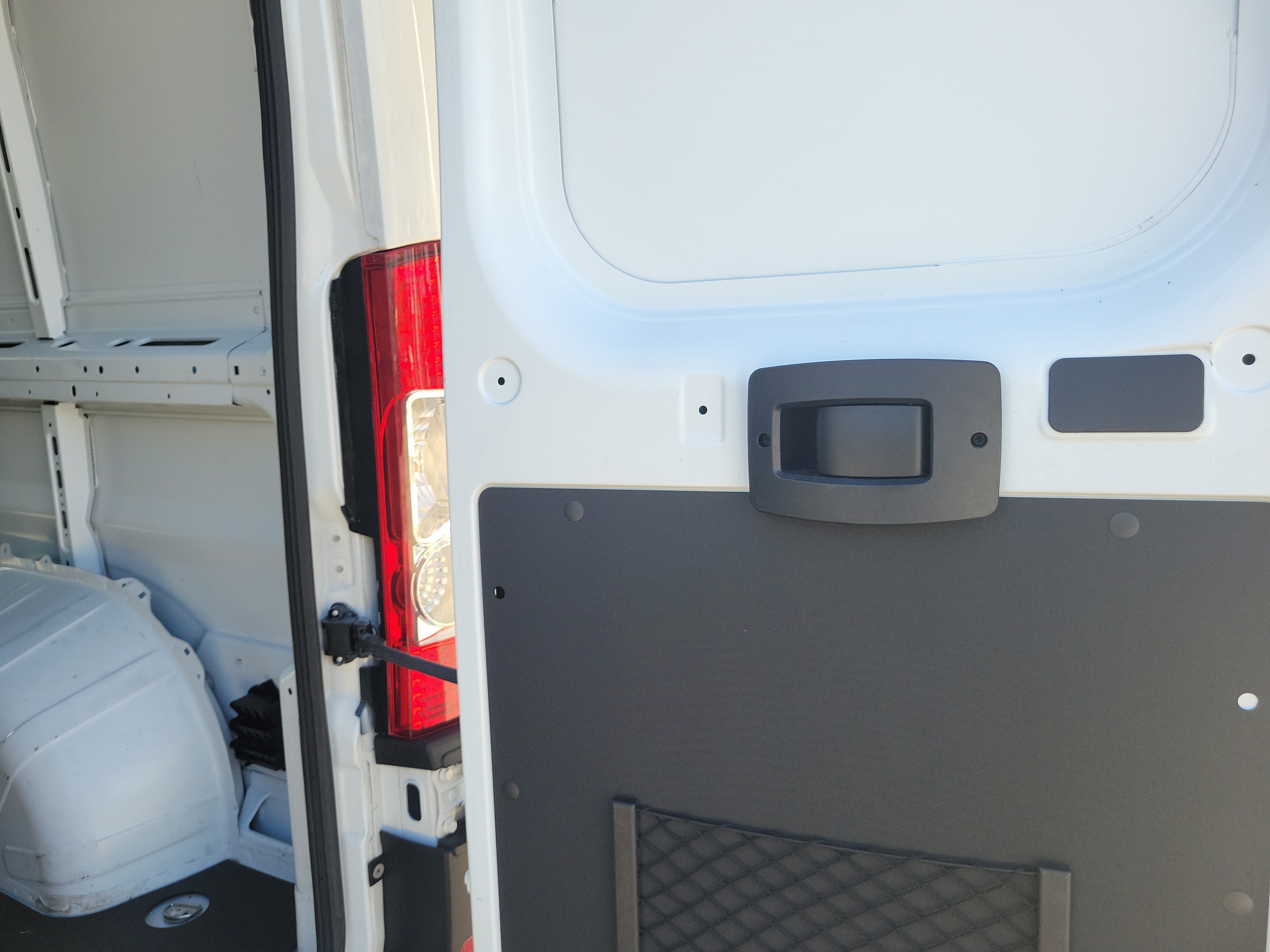 Used 2025 RAM ProMaster 2500 w/ Convenience Group FWD image 11