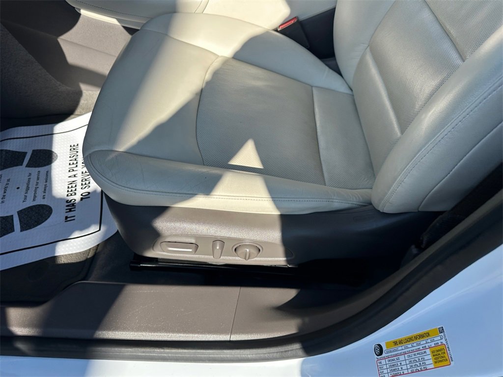 Certified 2024 Chevrolet Malibu LT image 13