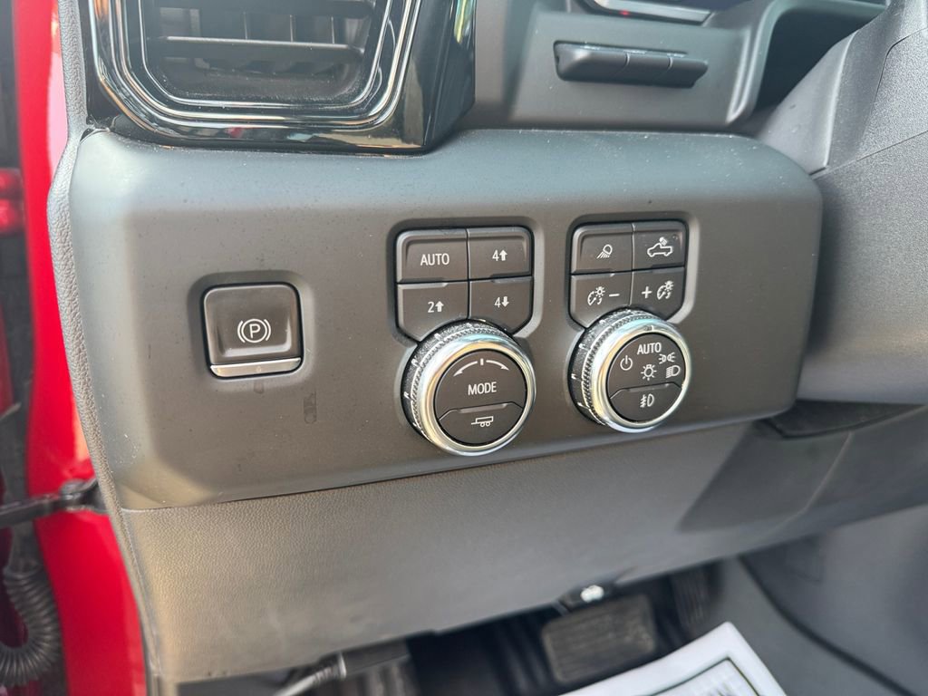 Used 2023 GMC Sierra 1500 AT4 w/ Technology Package image 28