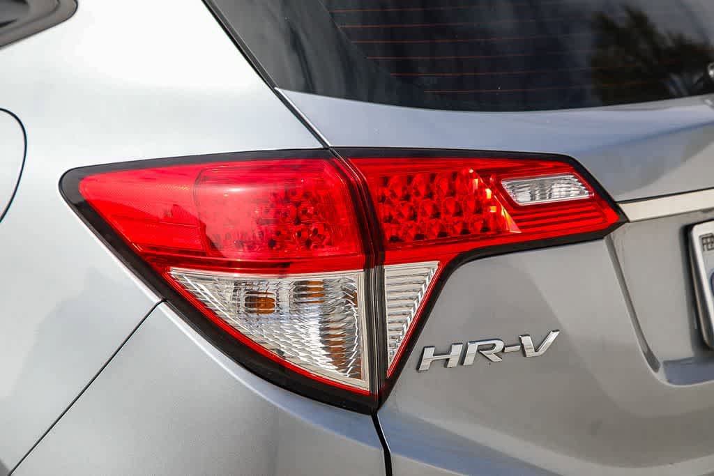 Used 2022 Honda HR-V LX image 10