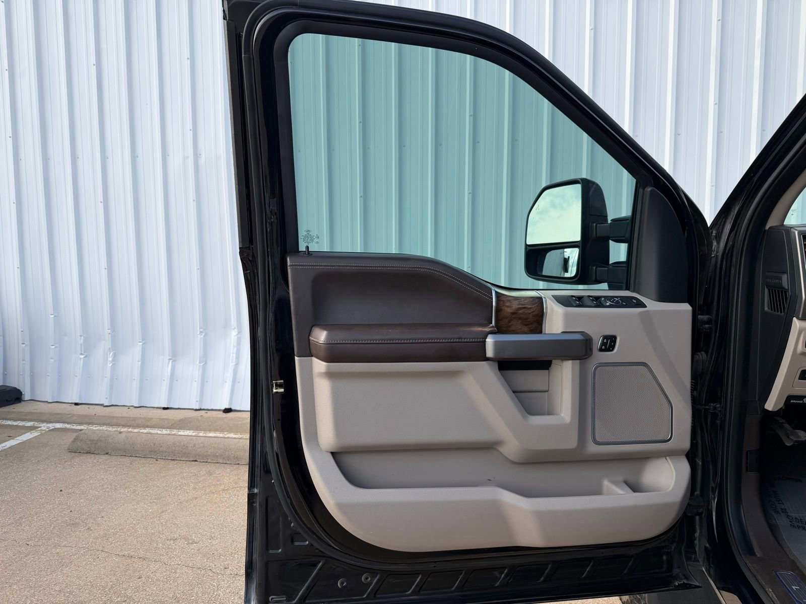 Used 2019 Ford F250 Limited w/ FX4 Off-Road Package AWD/4WD image 20