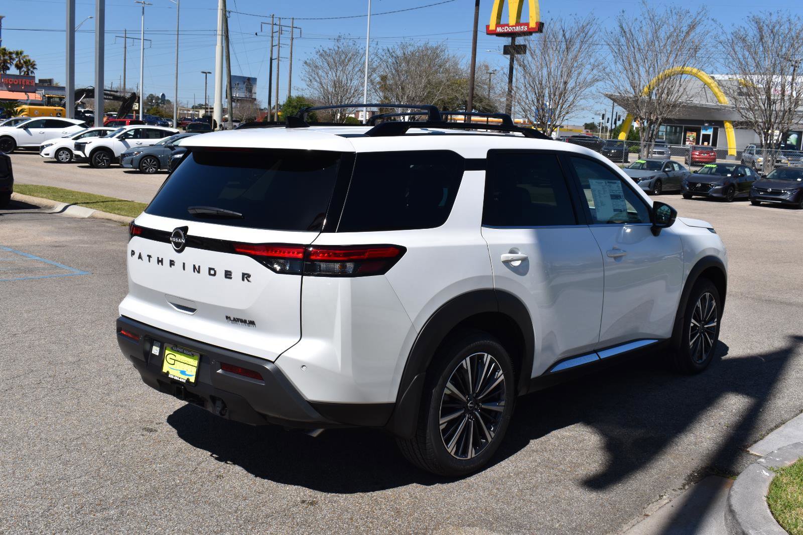 New 2026 Nissan Pathfinder Platinum image 10