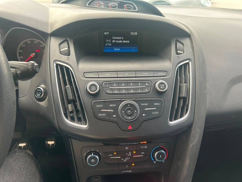 Used 2018 Ford Focus ST FWD image 14