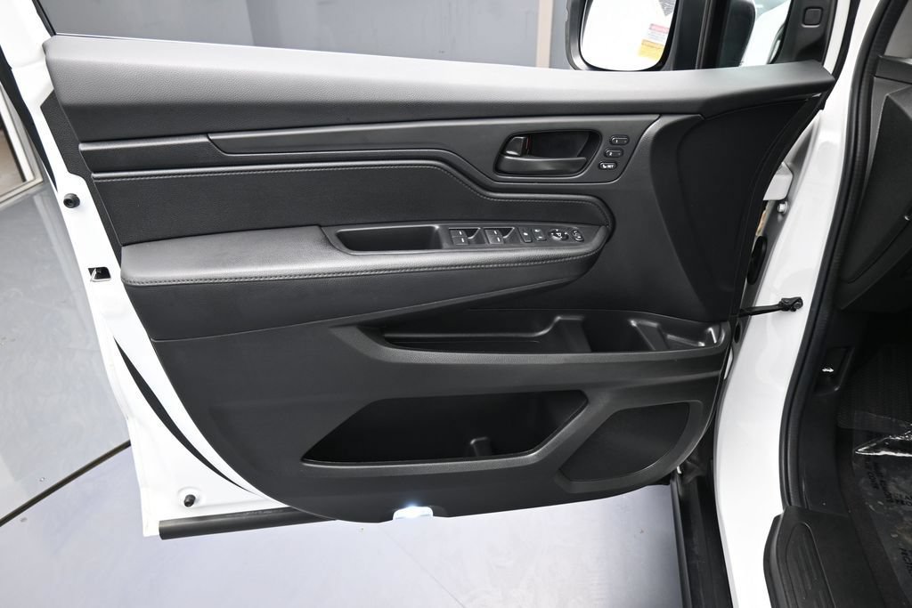 Used 2024 Honda Odyssey EX-L image 13