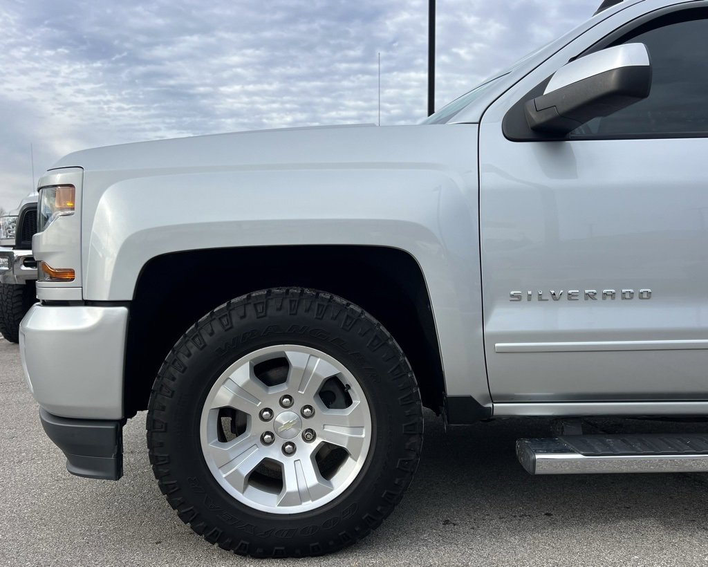 Used 2018 Chevrolet Silverado 1500 LT w/ All Star Edition image 72
