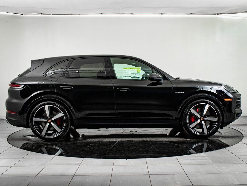 New 2026 Porsche Cayenne S AWD/4WD image 9