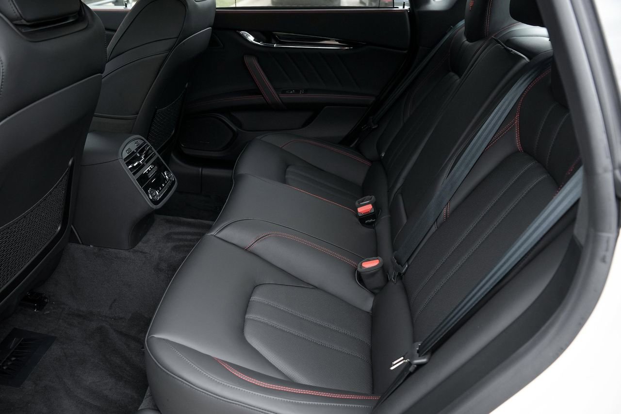 Certified 2024 Maserati Quattroporte Modena Ultima Q4 image 26