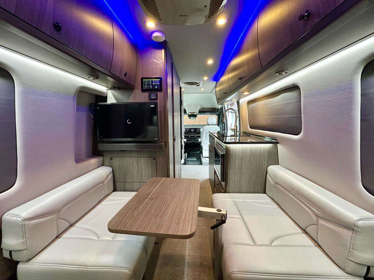 Used 2024 Mercedes-Benz Sprinter 3500 image 39